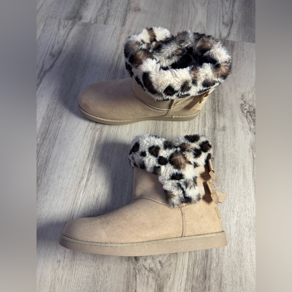Juicy Couture Beige Ankle Boots with Animal Print Cuff - Picture 1 of 4